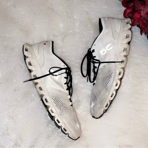 ON CLOUD Men’s X Trainers in White - Picture 2 of 10